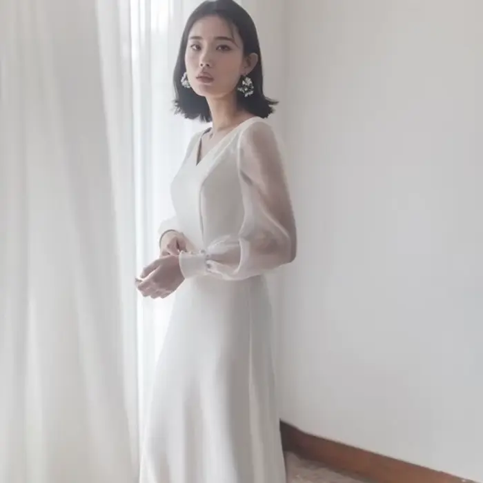 Robe de Mariée Légère en Satin à Col en V