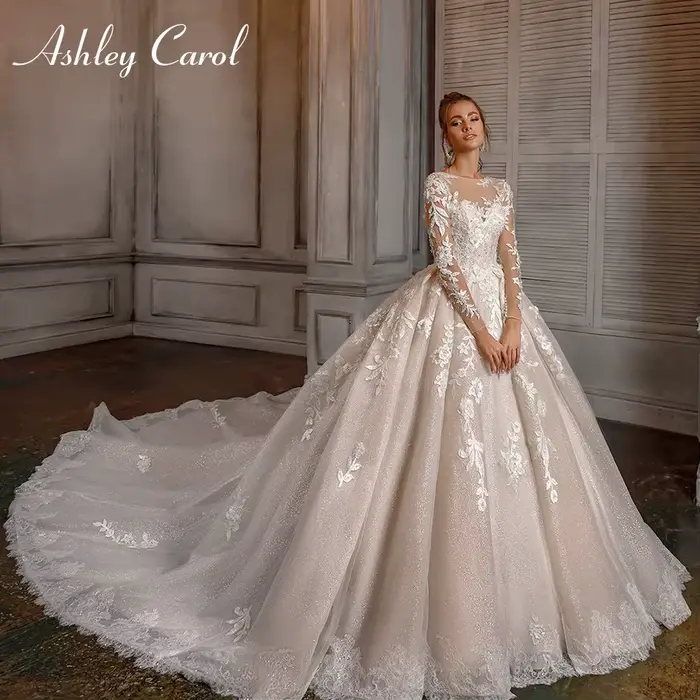 Robe de mariée princesse Ashley Carol à manches longues