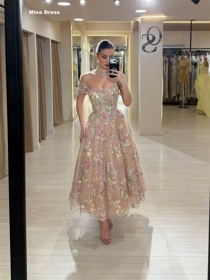 Robe de soirée élégante rose sur mesure dos nu avec paillettes et fleurs 3D pour cérémonies et événements spéciaux UXST