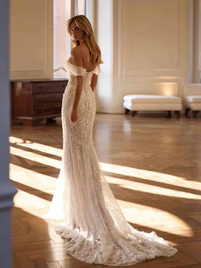 Robe de Mariée Charmante avec Appliques Florales Personnalisable en Polyester pour Femmes Occasions Spéciales