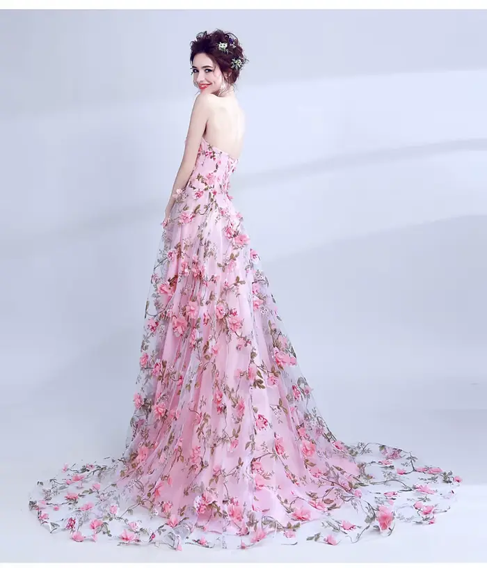 Robe de mariée élégante rose 2026 pour femme