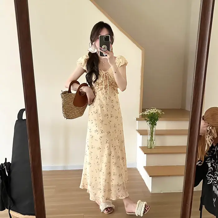 Robe longue à col en V style français