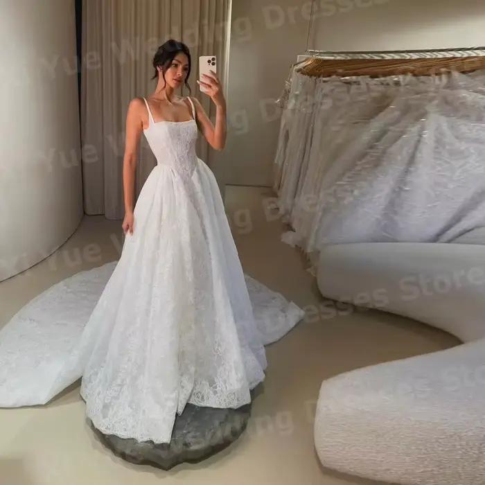 Robe de mariée élégante en dentelle style A, bretelles spaghetti sans manches pour femmes occasions spéciales