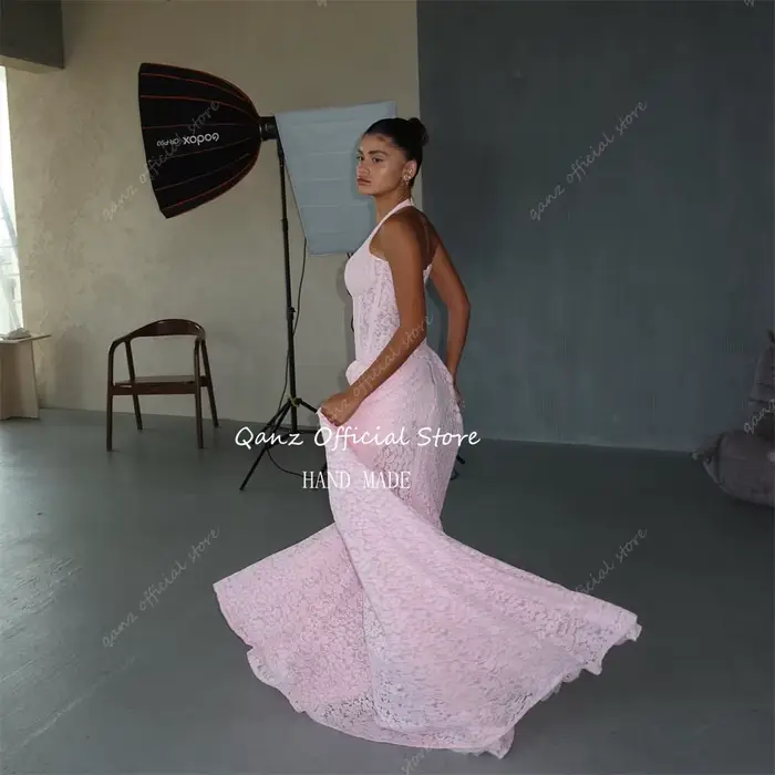 Qanz rose pleine dentelle Appliques Robes De Soirée élégant longue Train Pageant robe pour les femmes dos nu