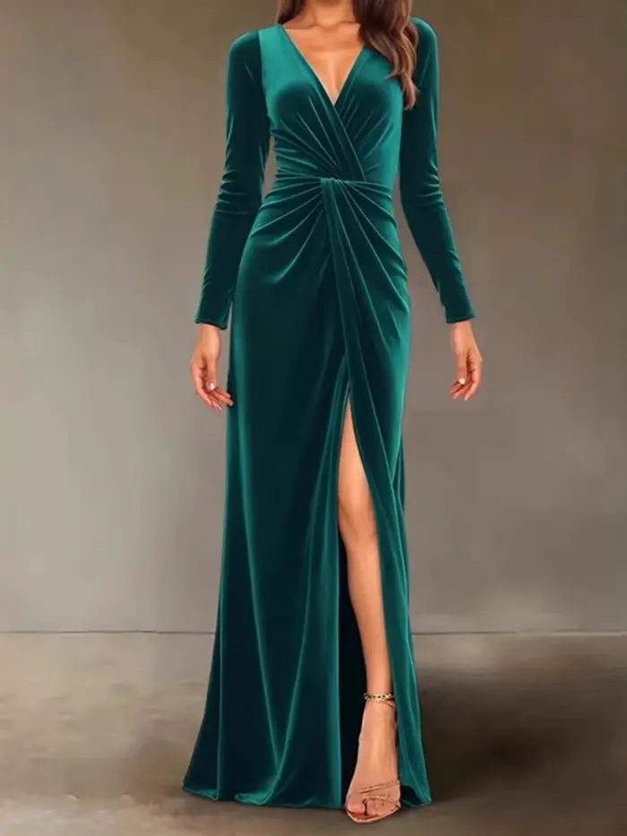 Robe de soirée en velours pour femme coupe régulière en A col V et manches longues pour occasion élégante