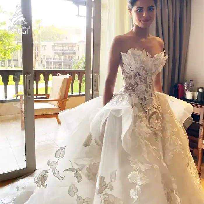 Aurora robes de mariée personnalisées élégant chérie cou sans manches fleur Zip