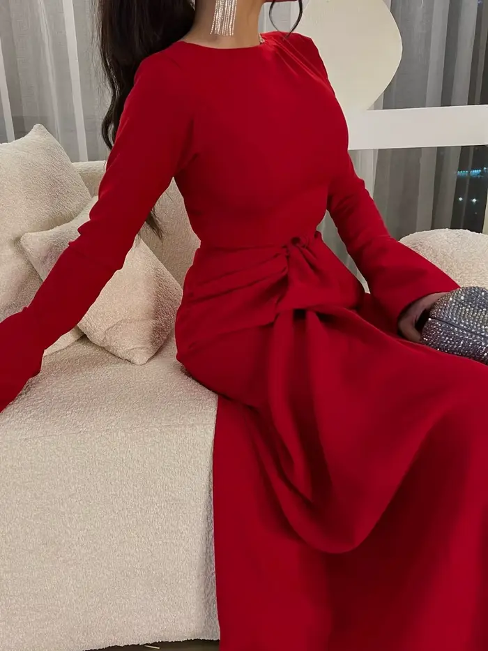 Robe de soirée rouge sexy ajustée à la taille, simple, pour événements formels, bal de promo, avec fente, manches évasées élégantes, pour fête d'anniversaire, tenue féminine