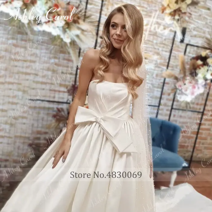 Ashley Carol-Robe de mariée élégante en satin