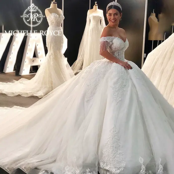Robe de bal Michelle Royce en polyester et soie avec train royal et décorations de perles et de cristal pour femmes à offrir pour des occasions spéciales