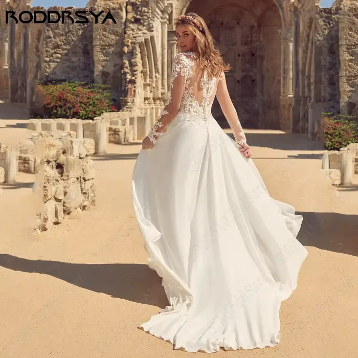 Roddrsya robe de mariée classique manches longues illsuion dos