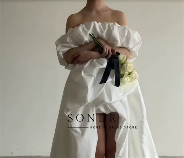 Robes de mariée japonaises modernes Sondr personnalisées