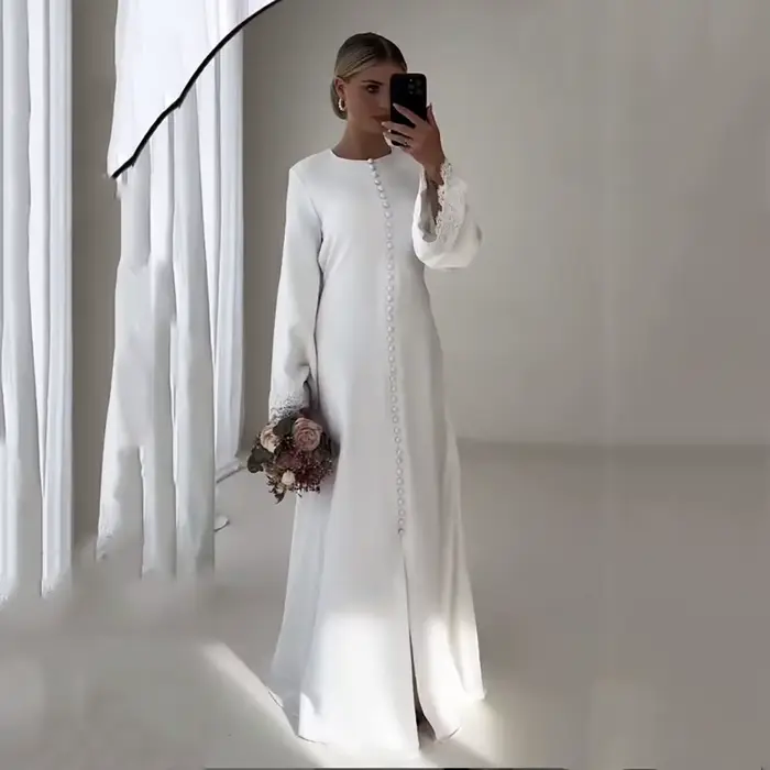 Robes de mariée modestes 2026 – Robe de mariée de luxe avec fente et boutons Robe de mariée arabe