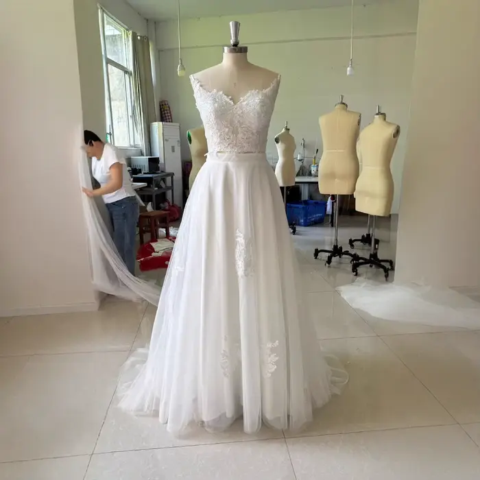 Robe de mariée française à bretelles