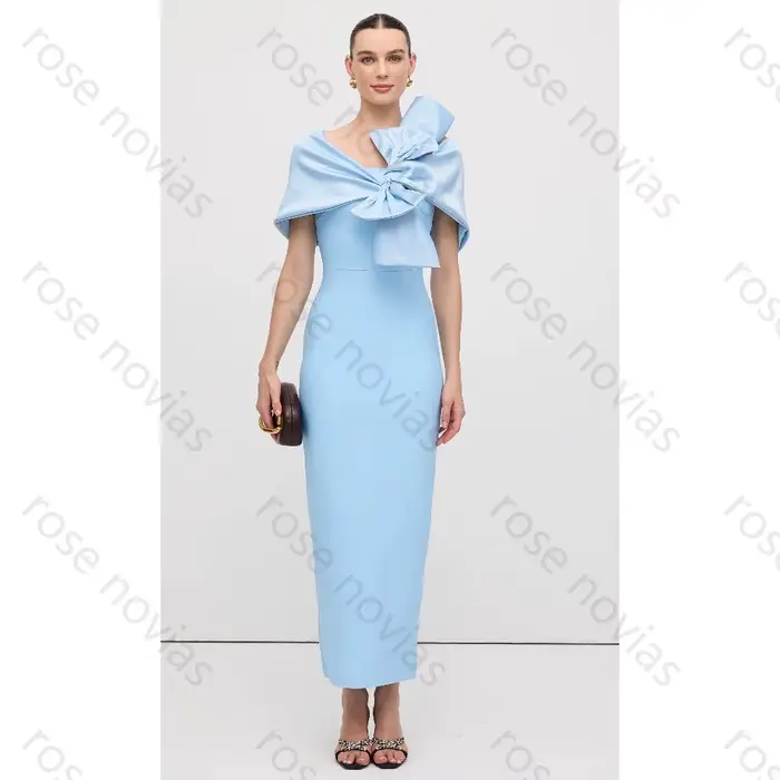 Robe de cocktail midi bleu clair personnalisée avec une épaule dénudée et un grand nœud, robe de soi