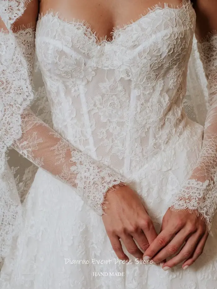 Robe de mariée princesse plissée en dentelle Dianruo