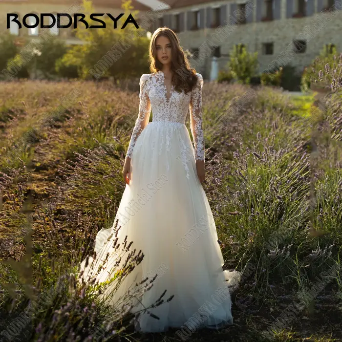 Robe de mariée bohème personnalisée à col rond pour patients
