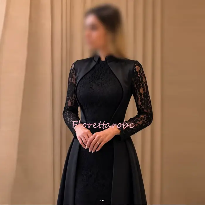 Robes de soirée noires élégantes en satin à col montant