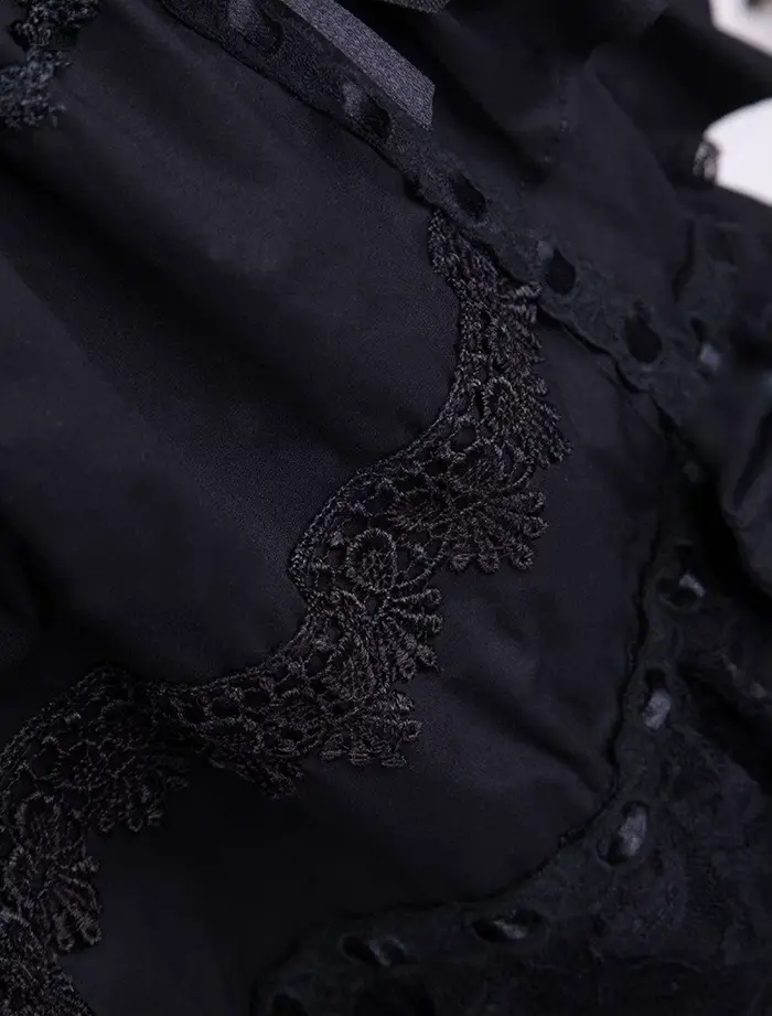 Robe trapèze classique mi-longue noire en élasthanne avec dentelle et ruban pour femmes, idéale pour les occasions spéciales et les événements de gala