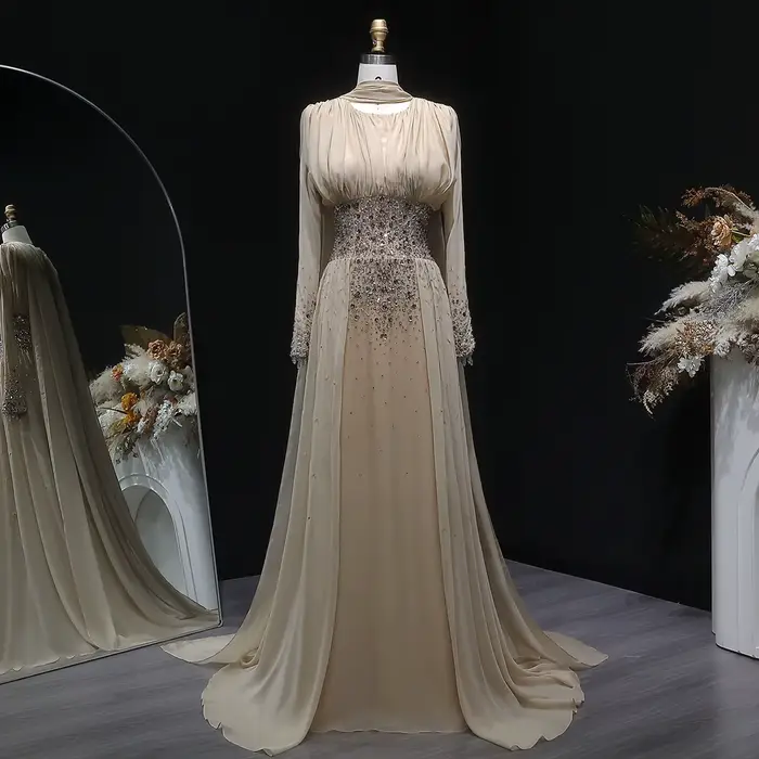 Robe de soirée élégante Sharon Said en mousseline champagne avec cristaux pour femmes occasions spéciales晚会礼服优雅的莎伦·赛德香槟色雪纺带珠片女士晚宴场合专用