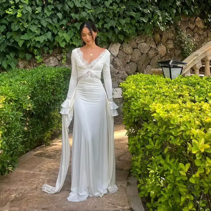 Robe longue élégante blanche à manches longues pour femme, sexy, col en V, dos nu, en dentelle, pour