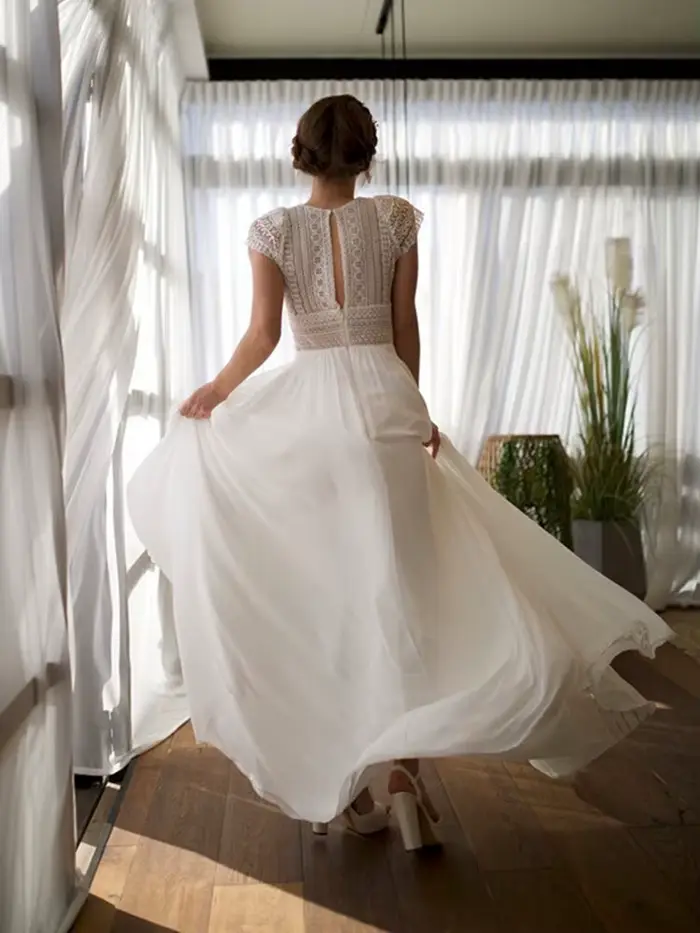 Robe de mariée bohème 2026 à manches courtes