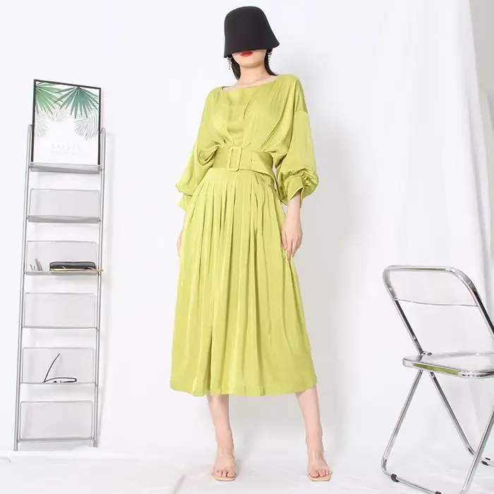 Robe de soirée d'été élégante avec manches bouffantes et décolleté rond pour femmes occasions spéciales soirée cocktail mariage