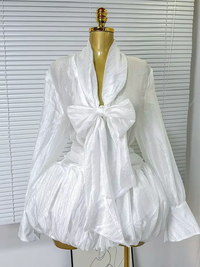 Robe d'automne avec nœud papillon