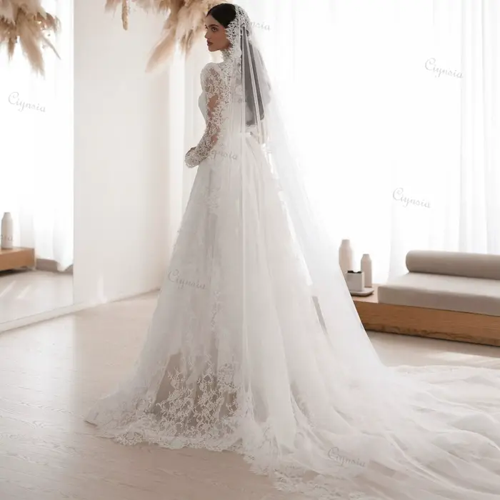 Robe de mariée élégante personnalisée en dentelle Ciynsia, coupe trapèze, col montant, manches longu