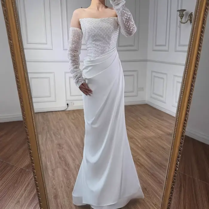 Serene Hill – robe de soirée personnalisée en perles blanches
