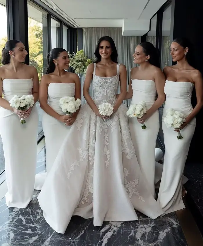 Robes De mariée De mode Appliques