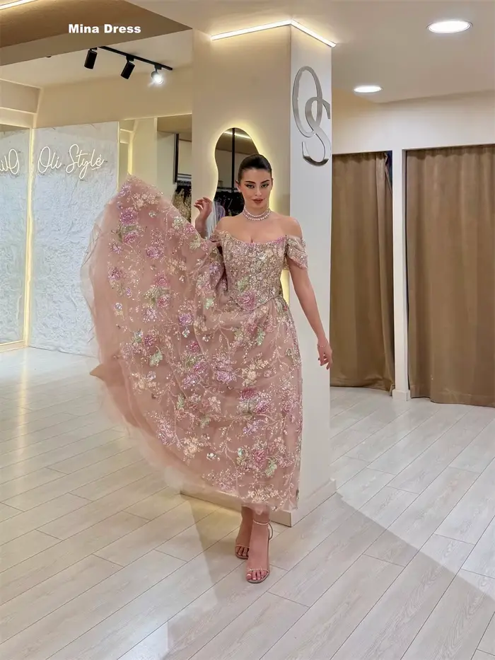 Robe de soirée élégante rose sur mesure dos nu avec paillettes et fleurs 3D pour cérémonies et événements spéciaux UXST