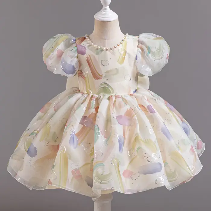 Robes de demoiselle d'honneur à la mode pour mariages