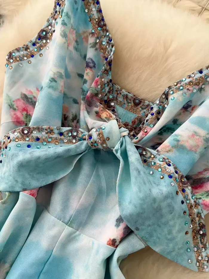 Robe Miss Tough bohème sans manches pailletée col en V pour femmes occasions estivales plage soirées spéciales