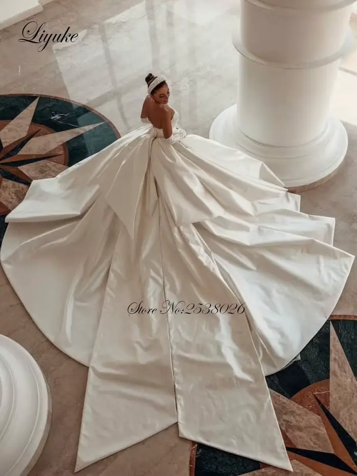 Liyuke luxe à plusieurs niveaux Satin Robe De bal