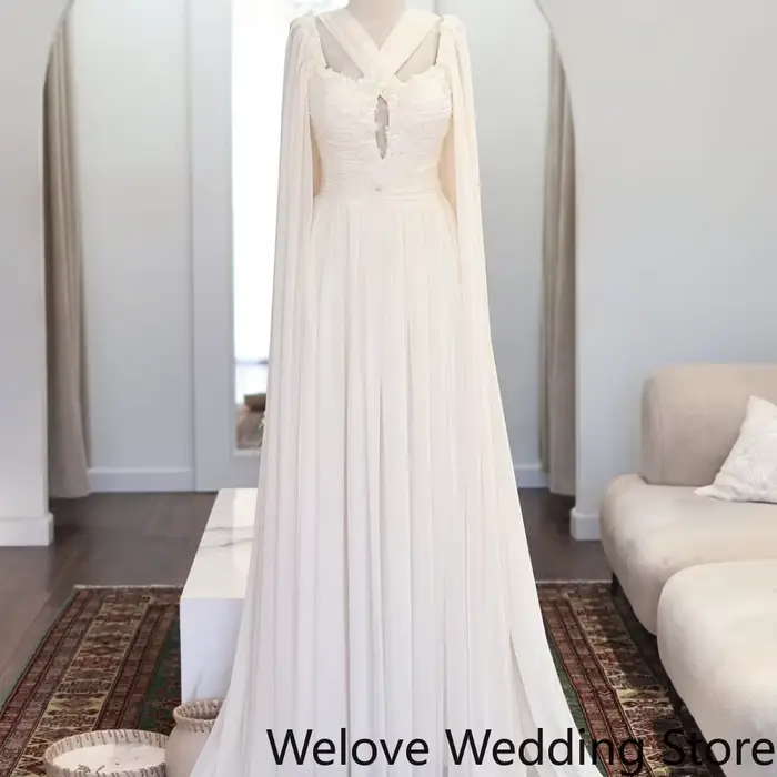 Robe de mariée avec encolure halter croisée effet cache-cœur