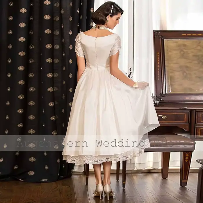 Robes de mariée personnalisées en satin