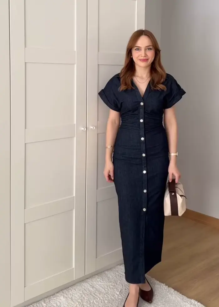 ETJ 2025 printemps nouvelle série 1975 robe MIDI en denim avec revers côté fermeture éclair mode rides taille mince