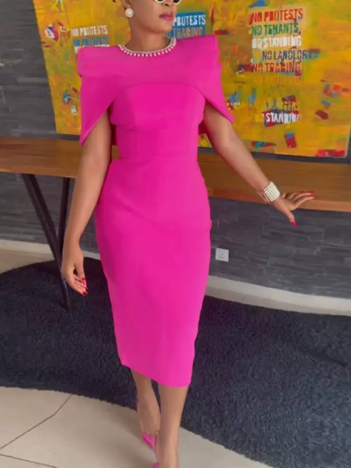 Robe Mi-Longue Élégante à Col Ras du Cou pour Femme