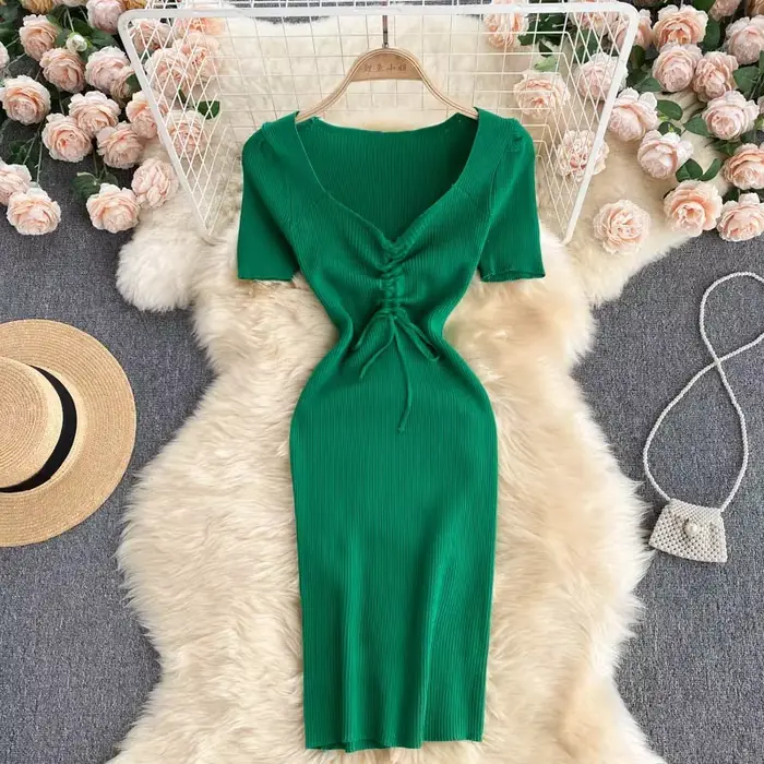 Robe coréenne à manches courtes et col en V pour femmes