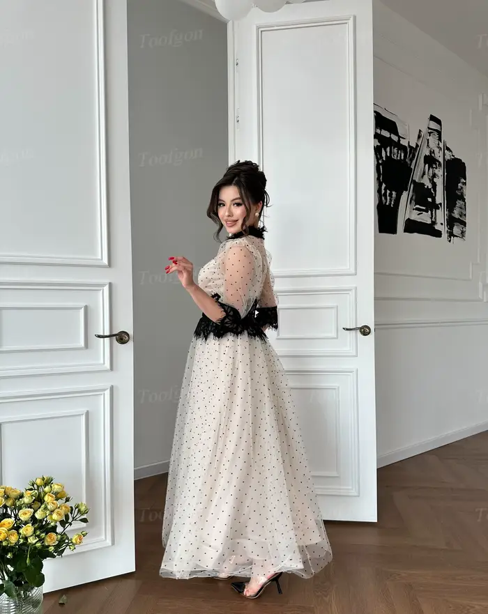 Robe de mariée en tulle bohème avec pois, demi-manches, soutien-gorge intégré, train de balayage, adaptée aux futures mamans et aux soirées formelles