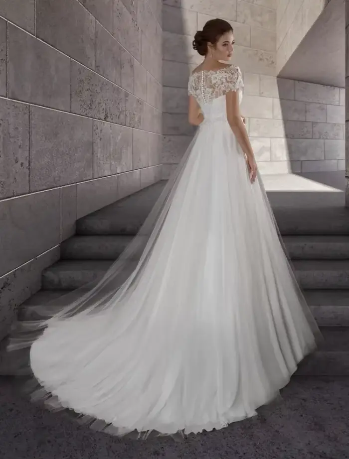 Robe de Mariée Classique Elégante avec Appliques en Tulle et Organza pour Femmes Occasions Spéciales