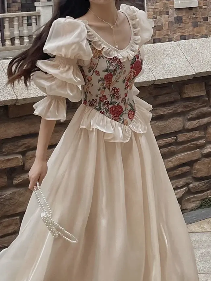 Robe florale vintage élégante pour femmes avec impression florale et manches bouffantes pour soirées et occasions spéciales