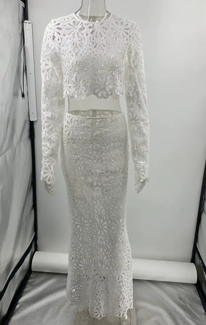 Blanc élégant broderie évider robes de plage ensemble Sexy voir si haut court jupes longues femmes ensembles été