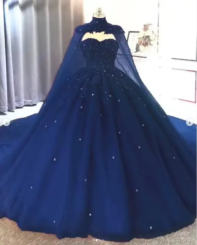 Robe de mariée princesse vintage vert émeraude