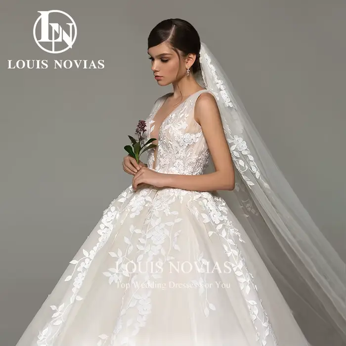 LOUIS NOVIAS robes De mariée pour femmes élégant dos nu perles fleurs broderie sans manches robe
