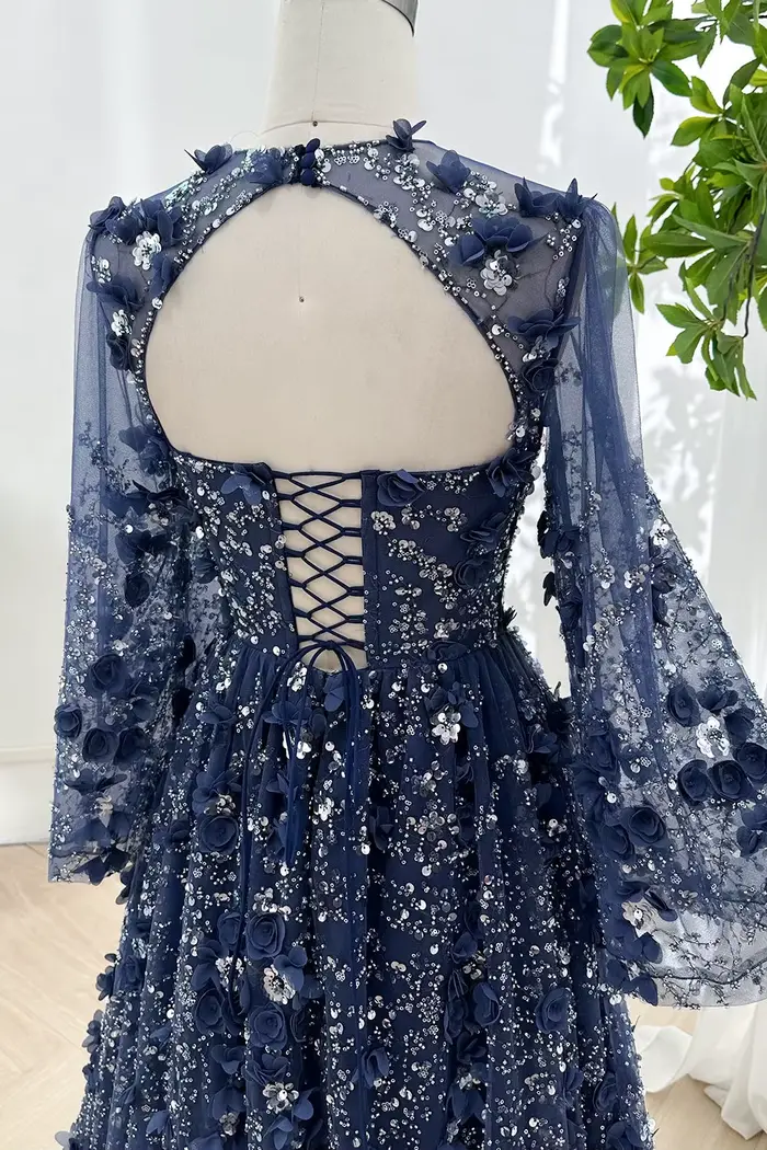 Robe de soirée élégante bleu marine coupe trapèze avec fleurs 3D 2026