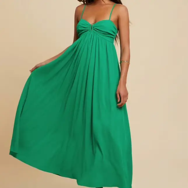 Robe de plage style bohème à bretelles sexy décolletée