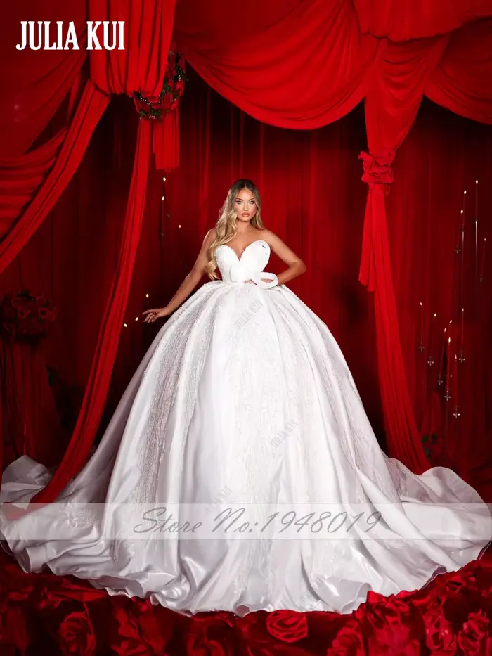 Julia Kui – robe de mariée de luxe sur mesure