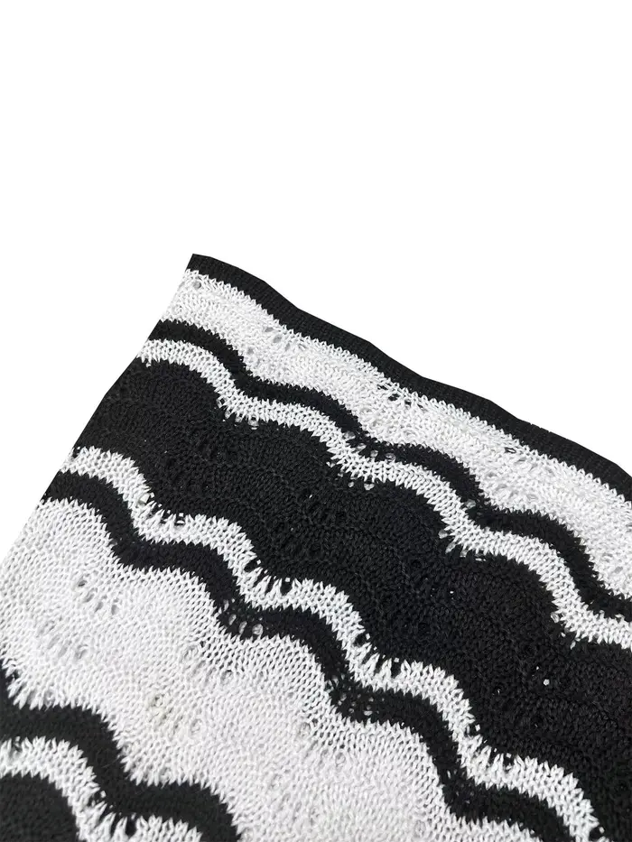 Robe cache-cœur en tricot amincissante rayée pour femmes, idéale pour les vacances et les soirées élégantes