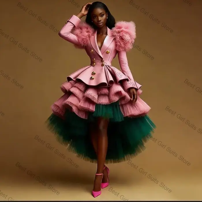 Ensemble de costume rose et vert pour femme